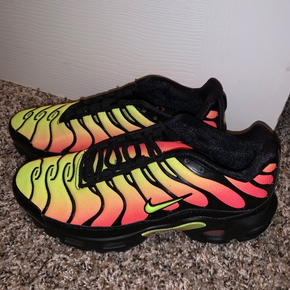 Nike AirMax - Picture 2 of 2